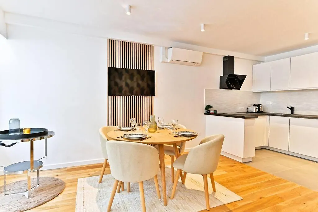 Evasion Parisienne Entre Monceau & Arc De Triomphe Apartment  Paris